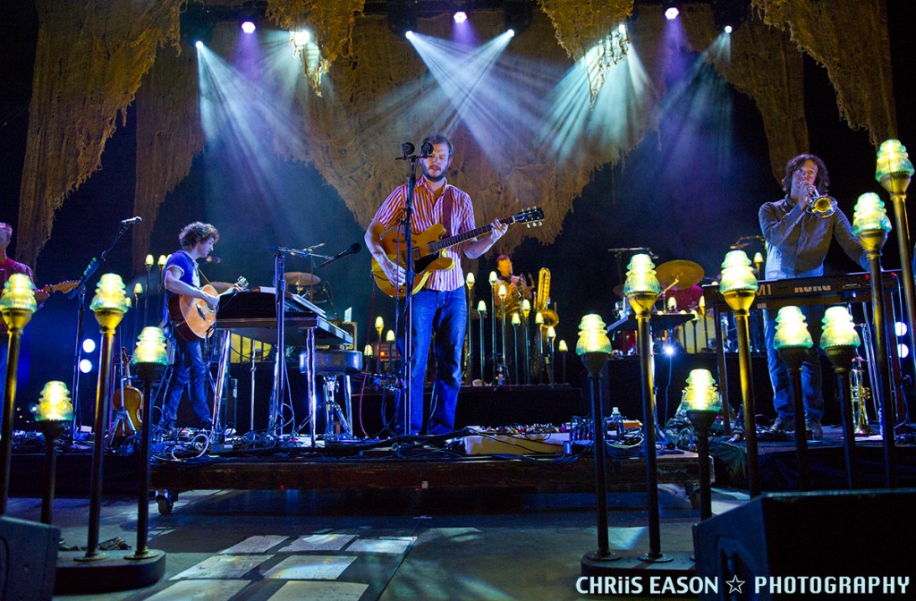 Bon Iver Live at Verizon Wireless Amphitheatre
