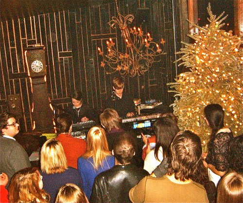 Live Review: Featureless Ghost and Black Lodge at Noni’s, December 29 Live Review: Featureless Ghost and Black Lodge at Noni’s, December 29