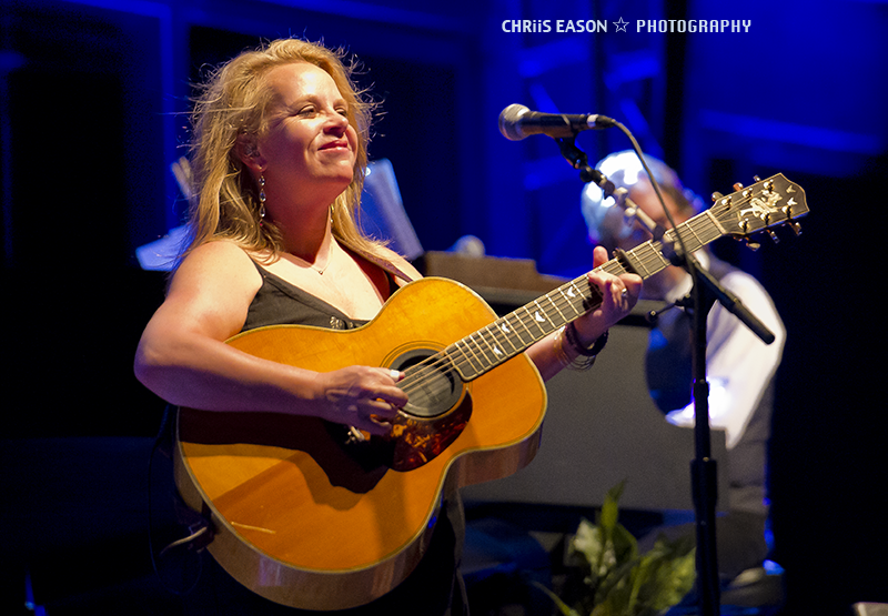 Picturebook: Mary Chapin Carpenter Live at Atlanta Botanical Garden, August 24th Picturebook: Mary Chapin Carpenter Live at Atlanta Botanical Garden, August 24th