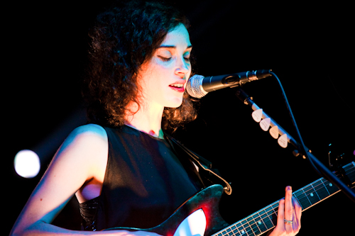 St. Vincent - Mike Koenig Photo (1)