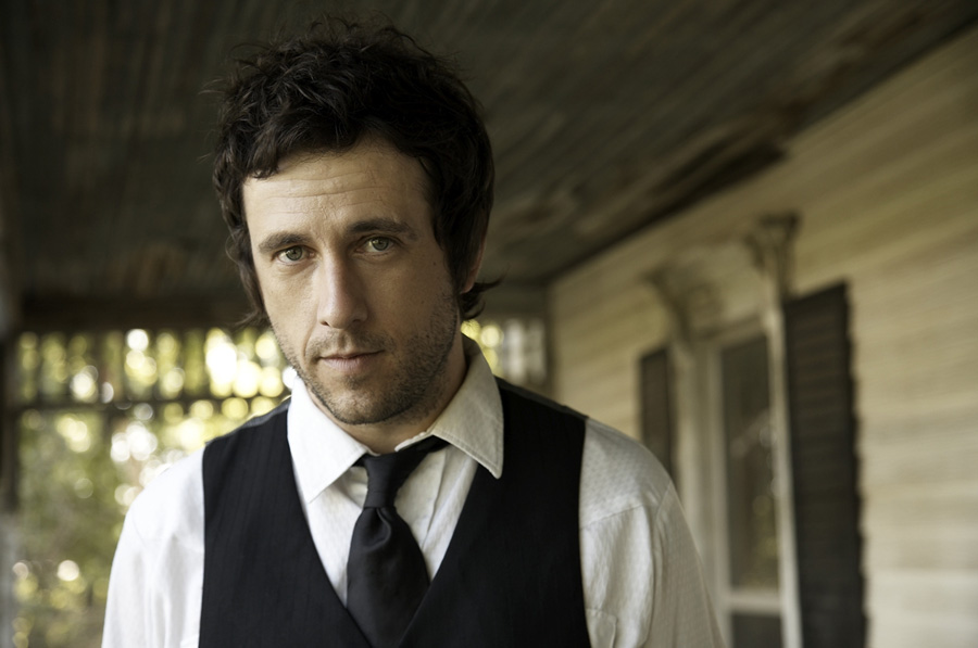 Q & A With Will Hoge; Playing Vinyl 9/30 Q & A With Will Hoge; Playing Vinyl 9/30
