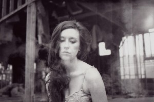 Show Preview: Lera Lynn at Vinyl on 10/1 Show Preview: Lera Lynn at Vinyl on 10/1