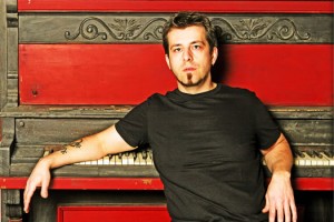 Q & A with Sean Rowe; Playing the Earl November 8th Q & A with Sean Rowe; Playing the Earl November 8th
