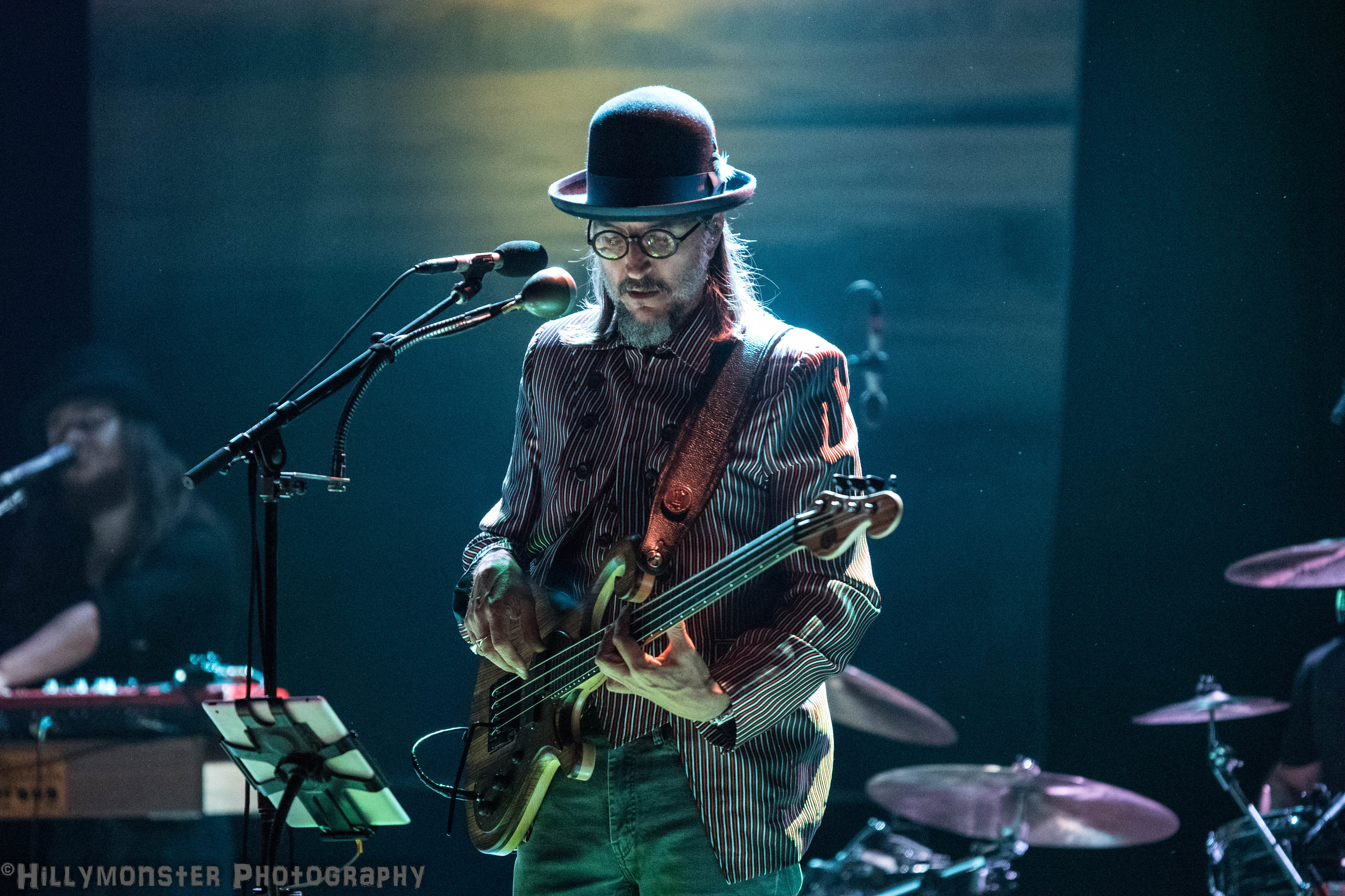 The claypool lennon. Лес Клейпул 1990. The Claypool Lennon delirium. Les Claypool молодой. Les Claypool в молодости.